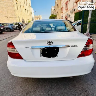 Toyota Camry GLI 2