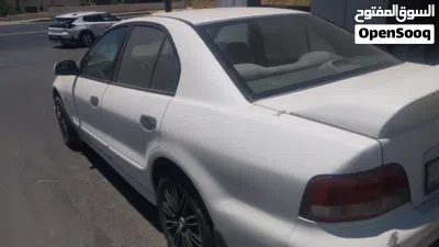 Mitsubishi Galant Standard 3