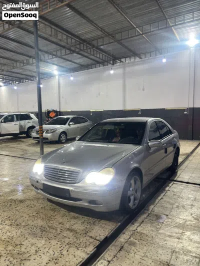 Mercedes Benz C-Class C 200 2