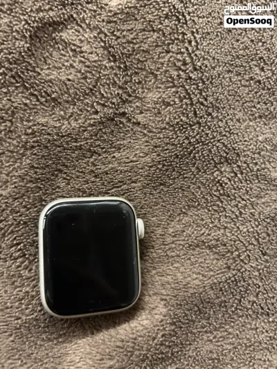 ساعة Apple Watch SE2 حجم 40m 2