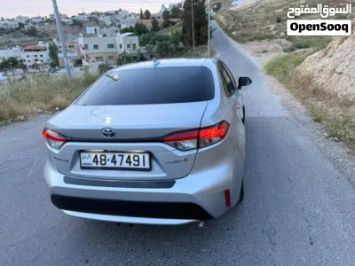 Toyota Corolla LE 3