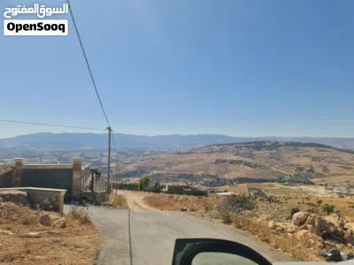 عنيبة قطع مميزه جدا 1700م وأطلاله ممتازه وقويه من المالك مباشره 4