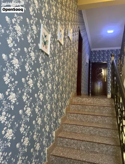 فيلا من ثلاث طوابق و سبع غرف للايجار في بركاء الصومحان الشمالية 2