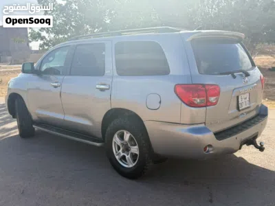 Toyota Sequoia SR 5 4
