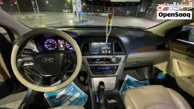 Hyundai Sonata Limited 4
