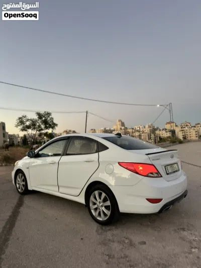 هيونداي اكسنت Standard 4