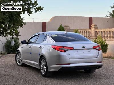 Kia K5 EX 4
