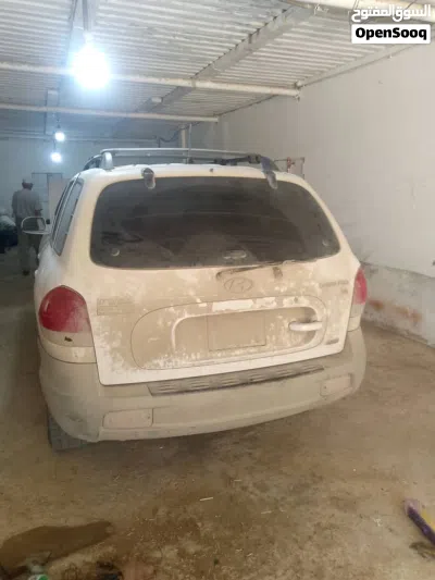 Hyundai Tucson SE 2