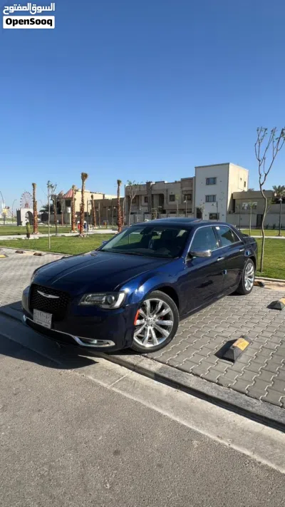 Chrysler 300 300S v8 3