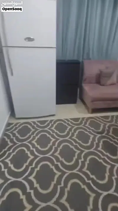 الفروانية قطعه 2 مقابل جزار العمده اوضه وصاله ومطبخ وحمام للايجار الدائم مع الاغراض لغرض السفر 4