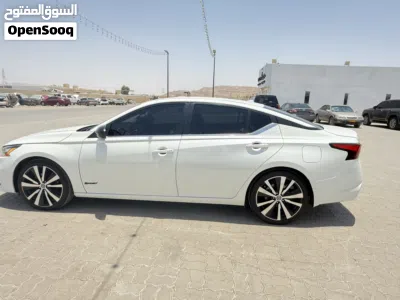 نيسان التيما SR 2