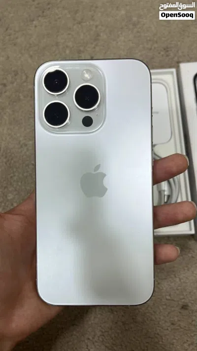 iPhone 15 Pro 256gb ايفون 15 برو حاله ممتازه اللون الاكثر طلباً 3