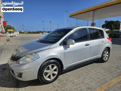 Nissan Versa Standard 3
