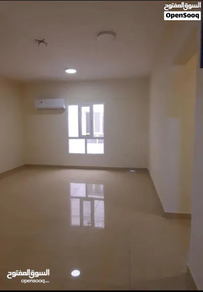 للايجار ببوشر شارع المها غرفتين وصاله و ثلاث حمامات و مطبخ و مخزن غرفه غسيل قريب الخدمات 3