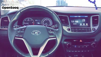 Hyundai Tucson Standard 2