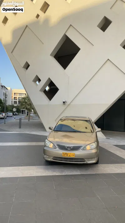 Toyota Camry XLE 3