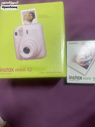 كمره تصوير فوريه بلون الوردي مع 10 صور instax mini 12 camera 3