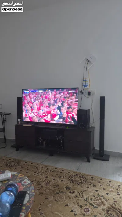 تلفزيون TCL استخدام 3 شهور فقط مطلوب 60 ريال 2