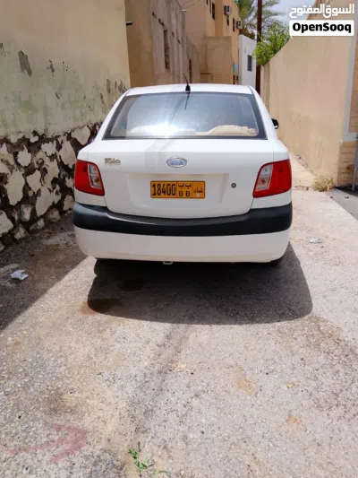كيا ريو Standard 4