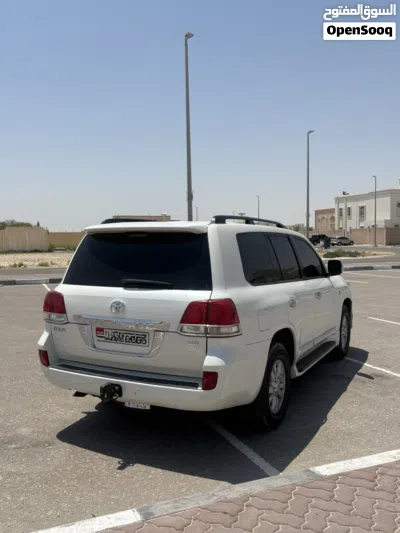تويوتا لاند كروزر GXR 3