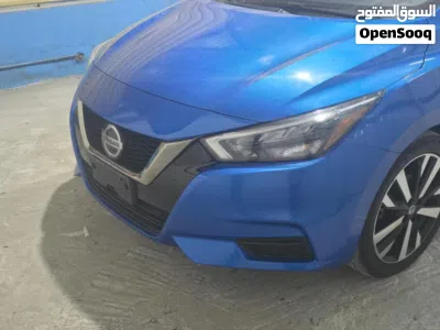 Nissan Versa SR 2