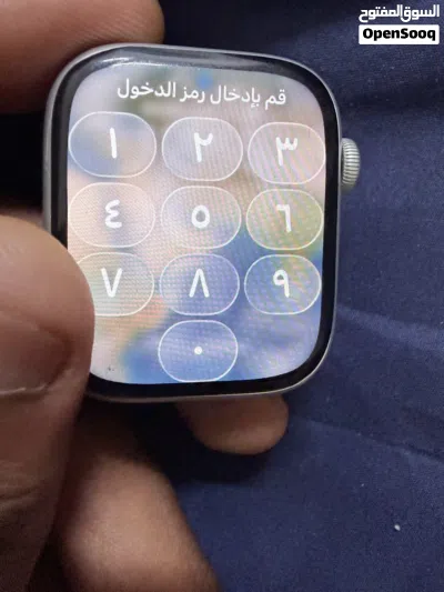 ساعة ابل الجيل ال9بحاله ممتازه 3
