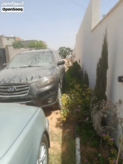 Hyundai Santa Fe Limited 2