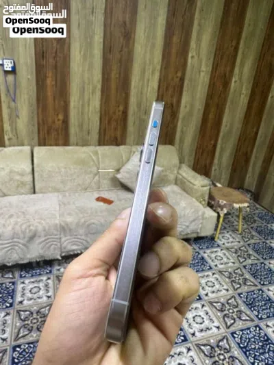 ايفون البيع 2