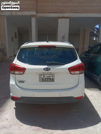 Kia Carens Luxury 3