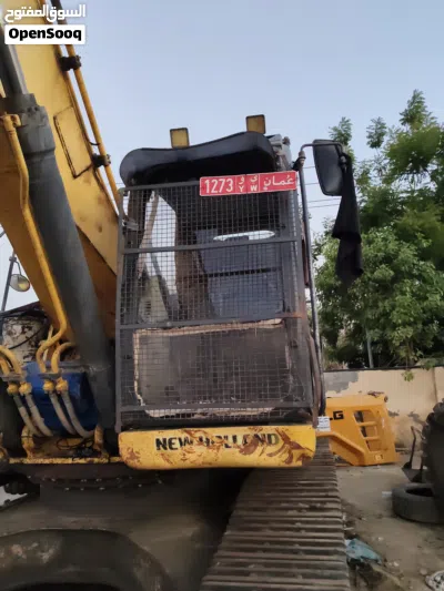 New Holland 385 2