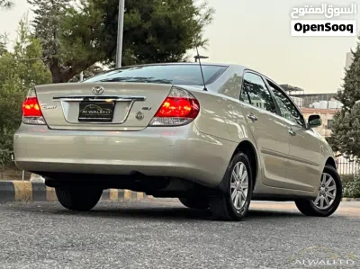 Toyota Camry GLI 4
