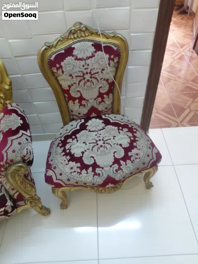 طقم كنب للبيع بسعر مغري 2