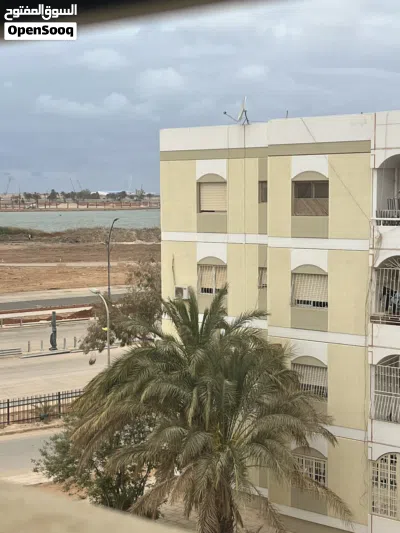 شقه للبيع في 7000 الكيش صاله وصالون أكبر حجم 2