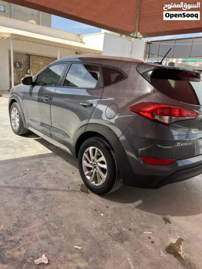 Hyundai Tucson Standard 4