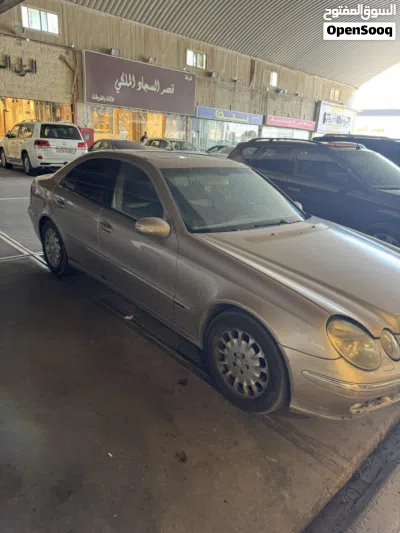 مرسيدس بنز الفئة-E E 240 3