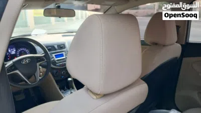 Hyundai Accent Standard 4