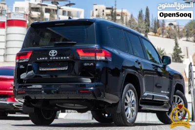 Toyota Land Cruiser GXR 3