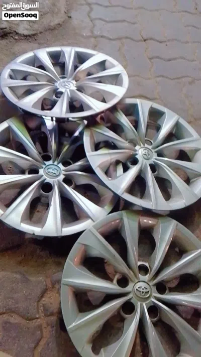 Toyota Camry LE 2