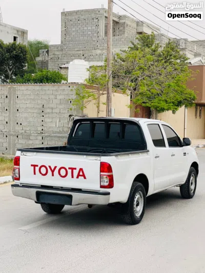 Toyota Hilux DLS 2