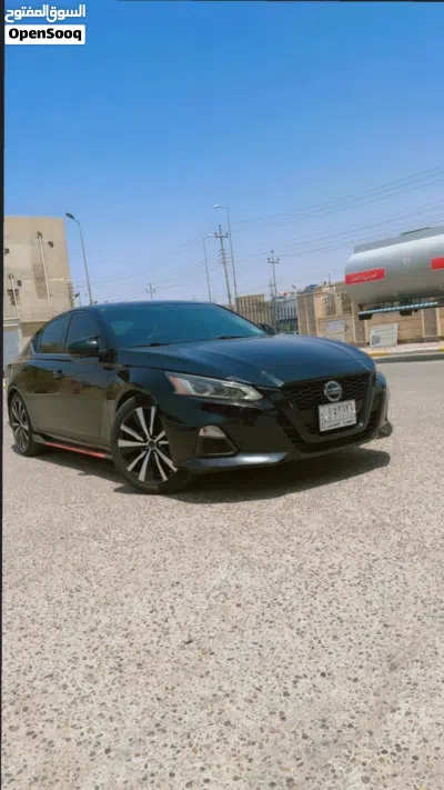 Nissan Altima SV 4