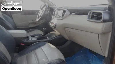 Kia Sorento EX 4
