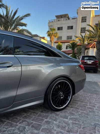 مرسيدس بنز الفئة-E E 250 4