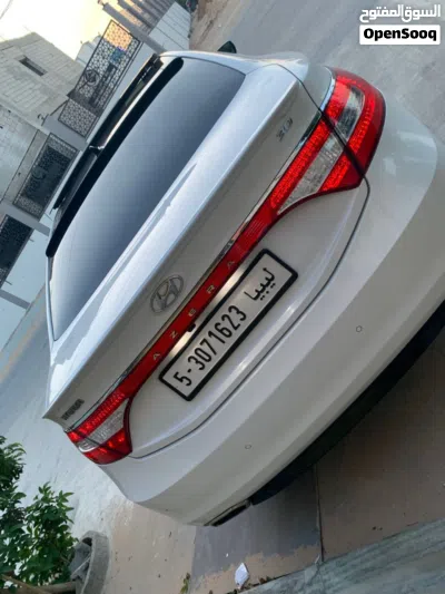 هيونداي ازيرا Standard 3