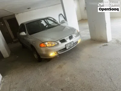 هيونداي افانتي Standard 4