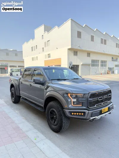 Ford F-150 Raptor 2