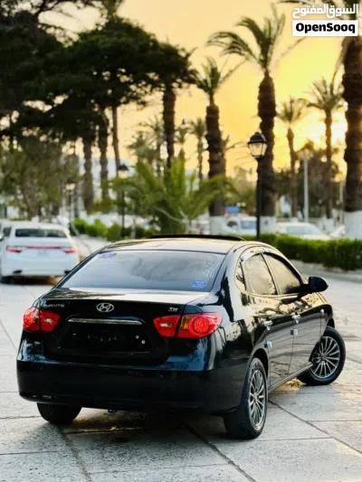 Hyundai Avante SE 4