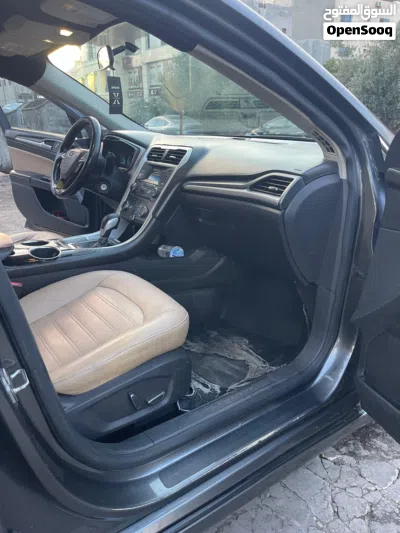 Ford Fusion SE 3