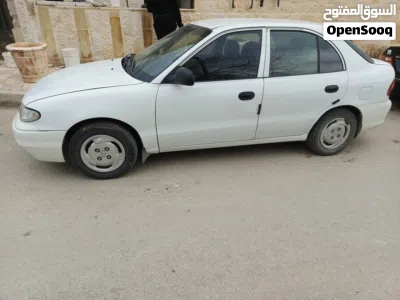 Hyundai Accent GL 3