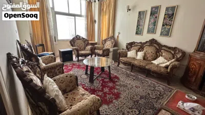 كنب كلاسيك خشب بني حفر 4