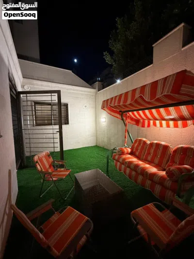 شقة مفروشة فاخرة مع ترس - ام السماق / غرفتين 100م2 Furnished Luxury Apartment w/ private terrace 2